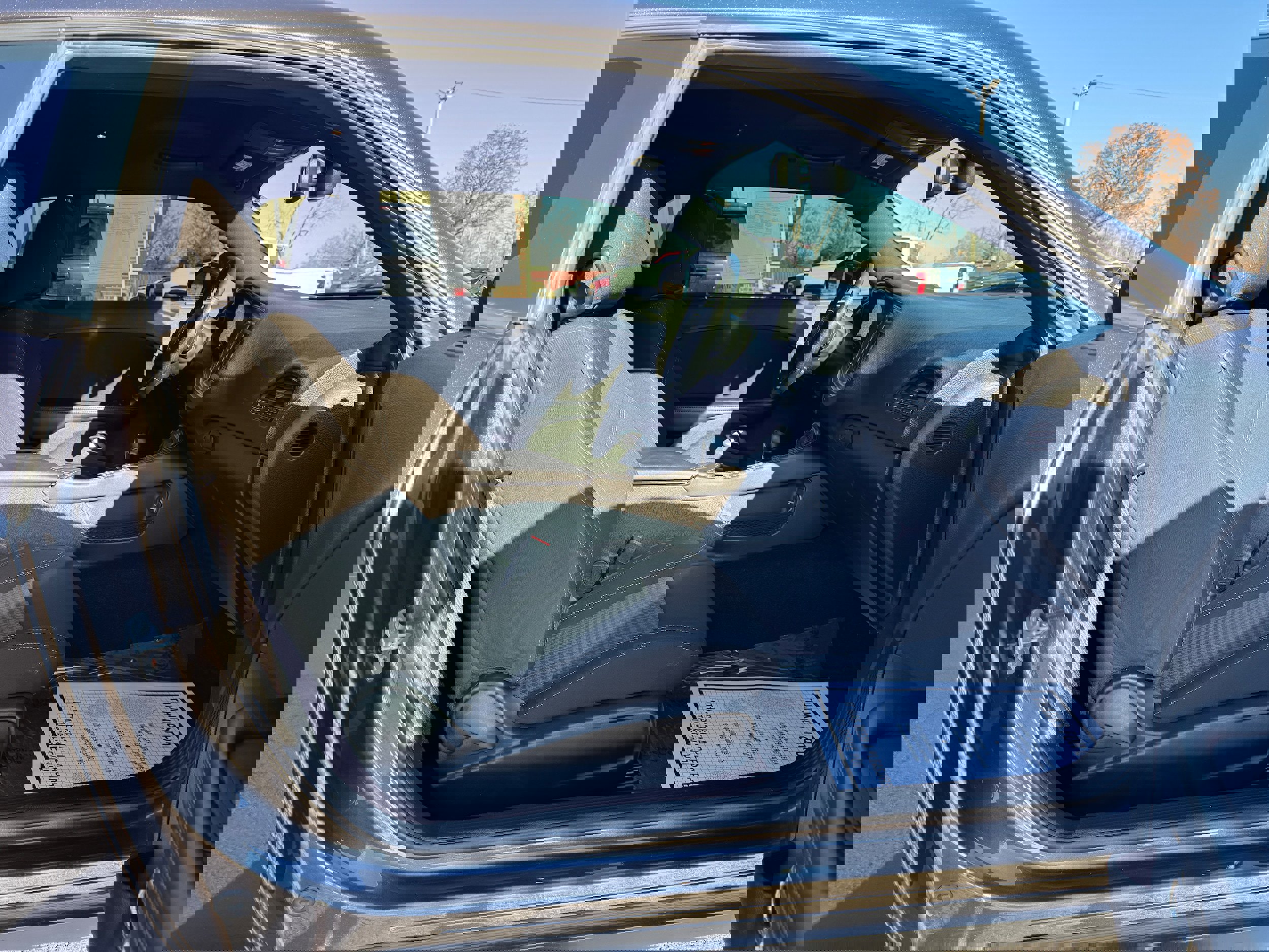 Used 2022 Dodge Challenger SXT w/ Driver Convenience Group image 12