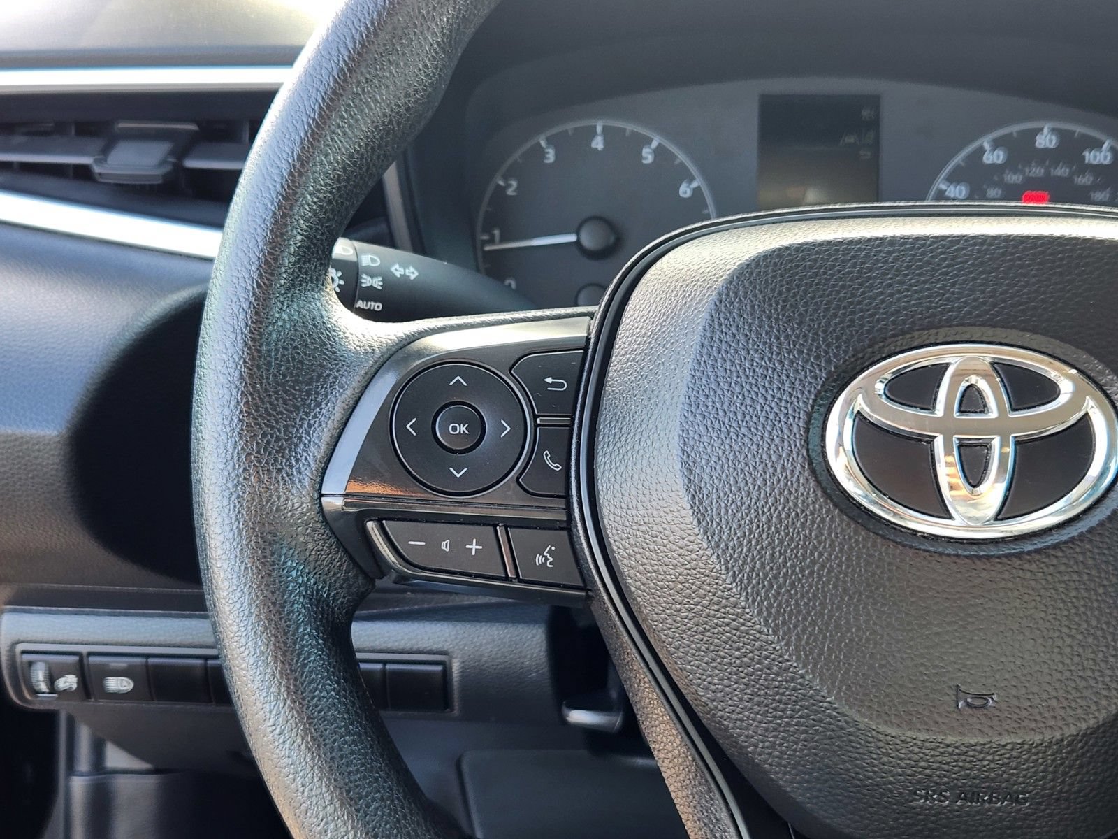 Used 2024 Toyota Corolla LE FWD image 15