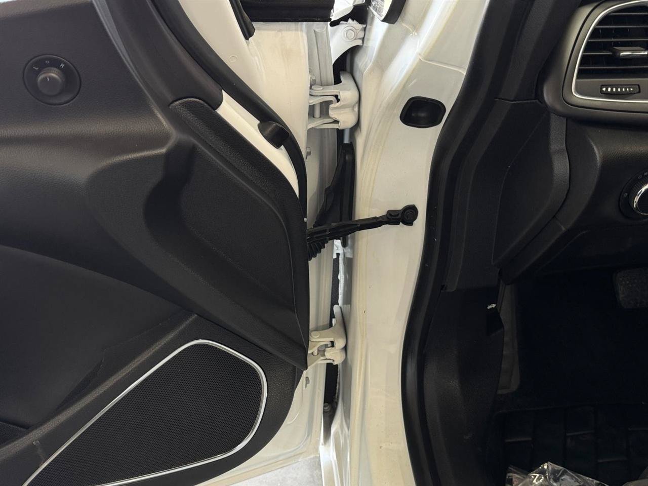 Used 2017 Buick Cascada Premium FWD image 21