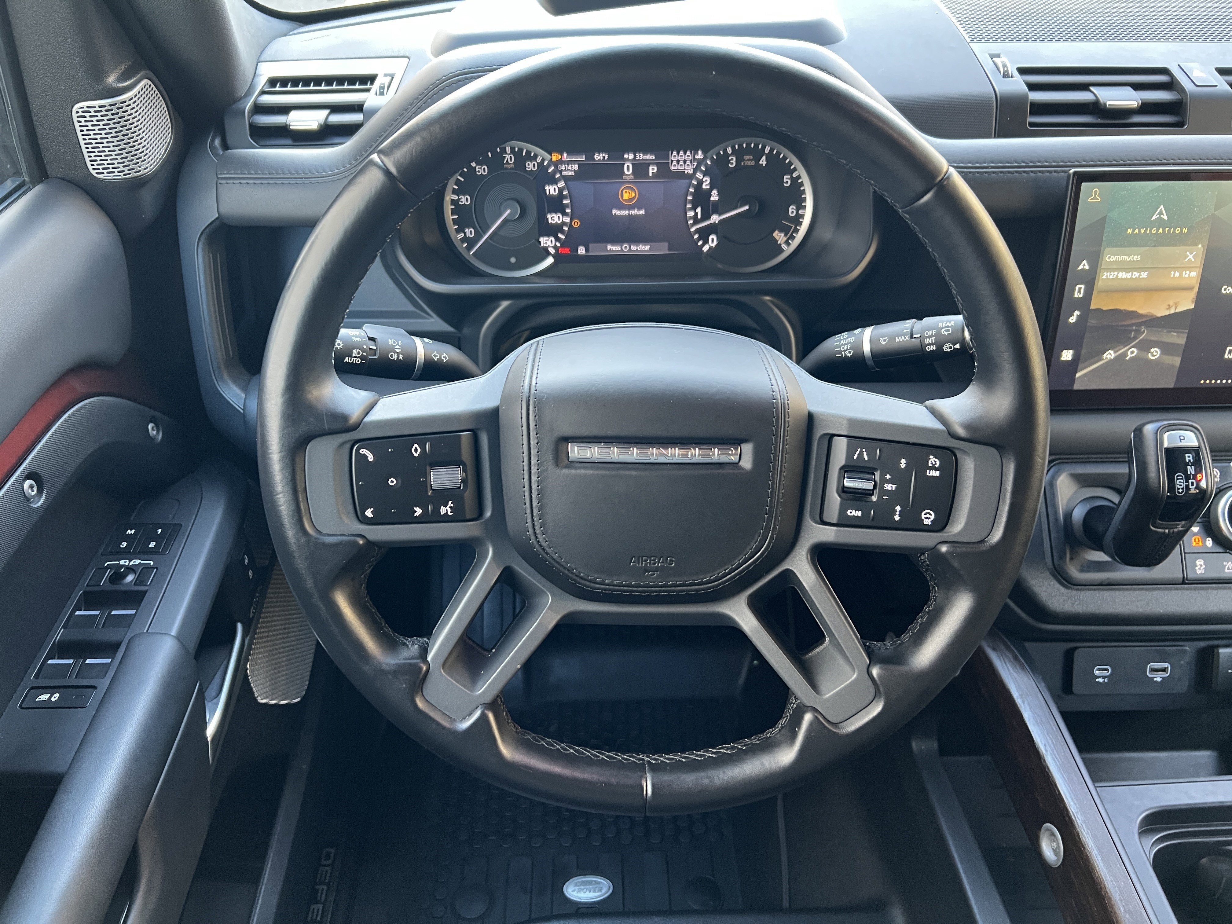 Used 2023 Land Rover Defender 130 X image 27