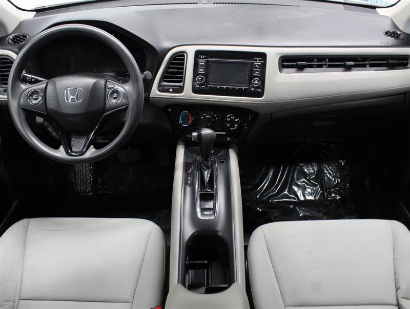 Used 2020 Honda HR-V LX image 9