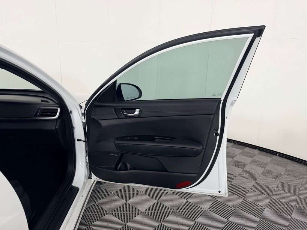 Used 2018 Kia Optima SX w/ Technology Package image 32