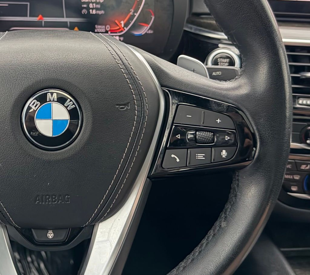 Used 2021 BMW 530i w/ Executive Package RWD image 57
