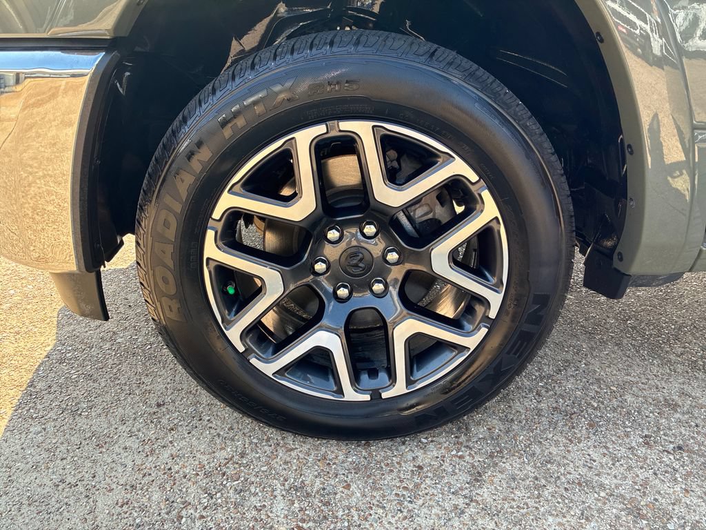 Used 2026 RAM 1500 Laramie AWD/4WD image 26