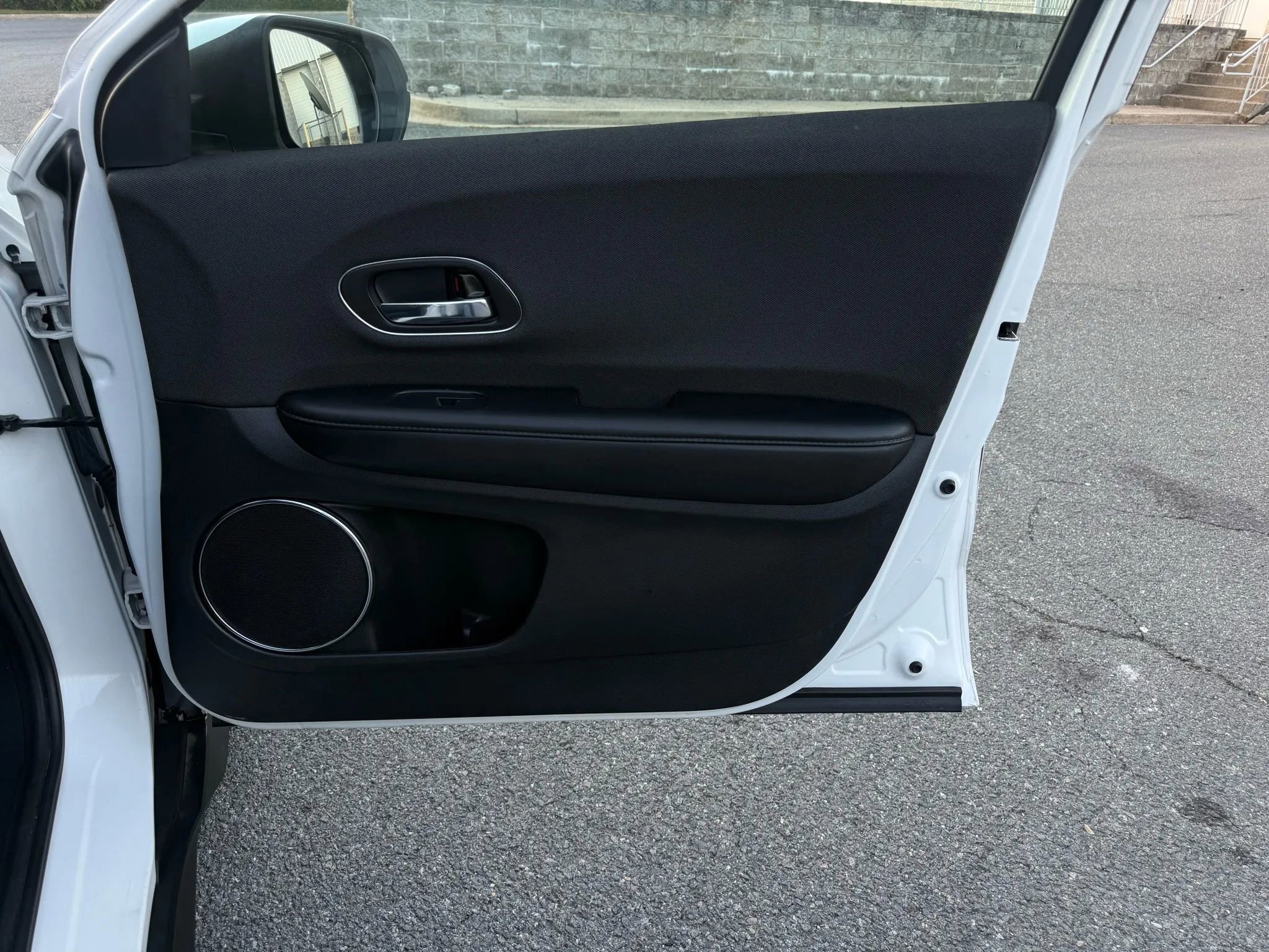 Used 2022 Honda HR-V EX image 21