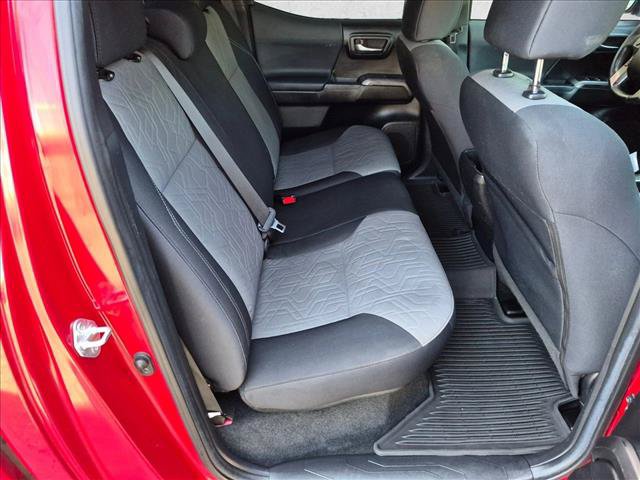 Used 2022 Toyota Tacoma TRD Sport w/ Technology Package RWD image 17