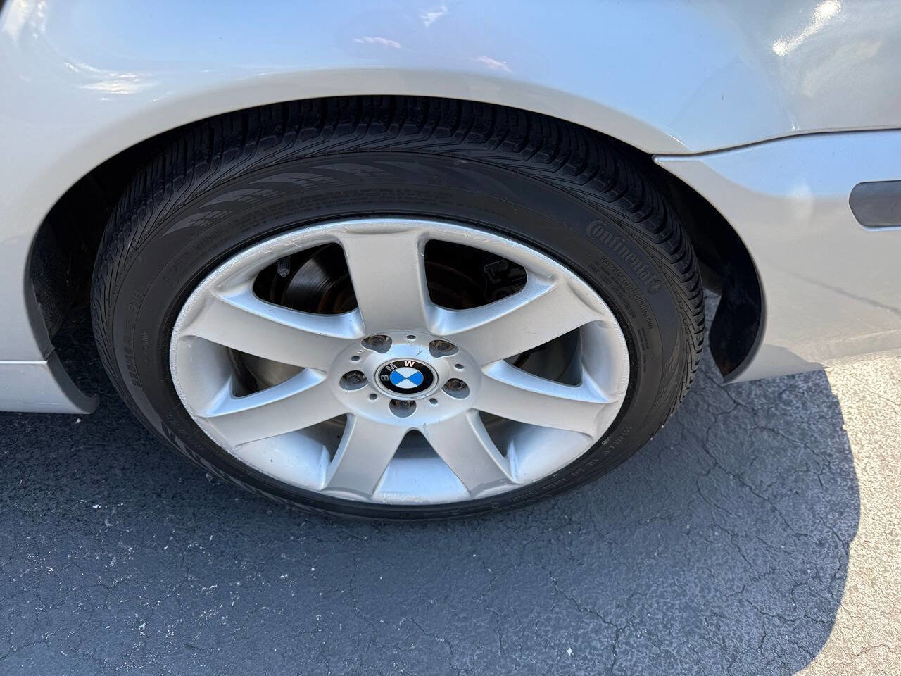 Used 2003 BMW 325i Sedan image 28