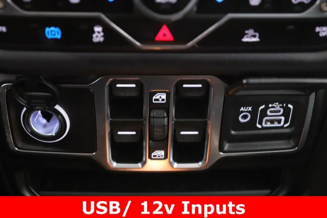 Used 2025 Jeep Wrangler Unlimited Sahara image 23