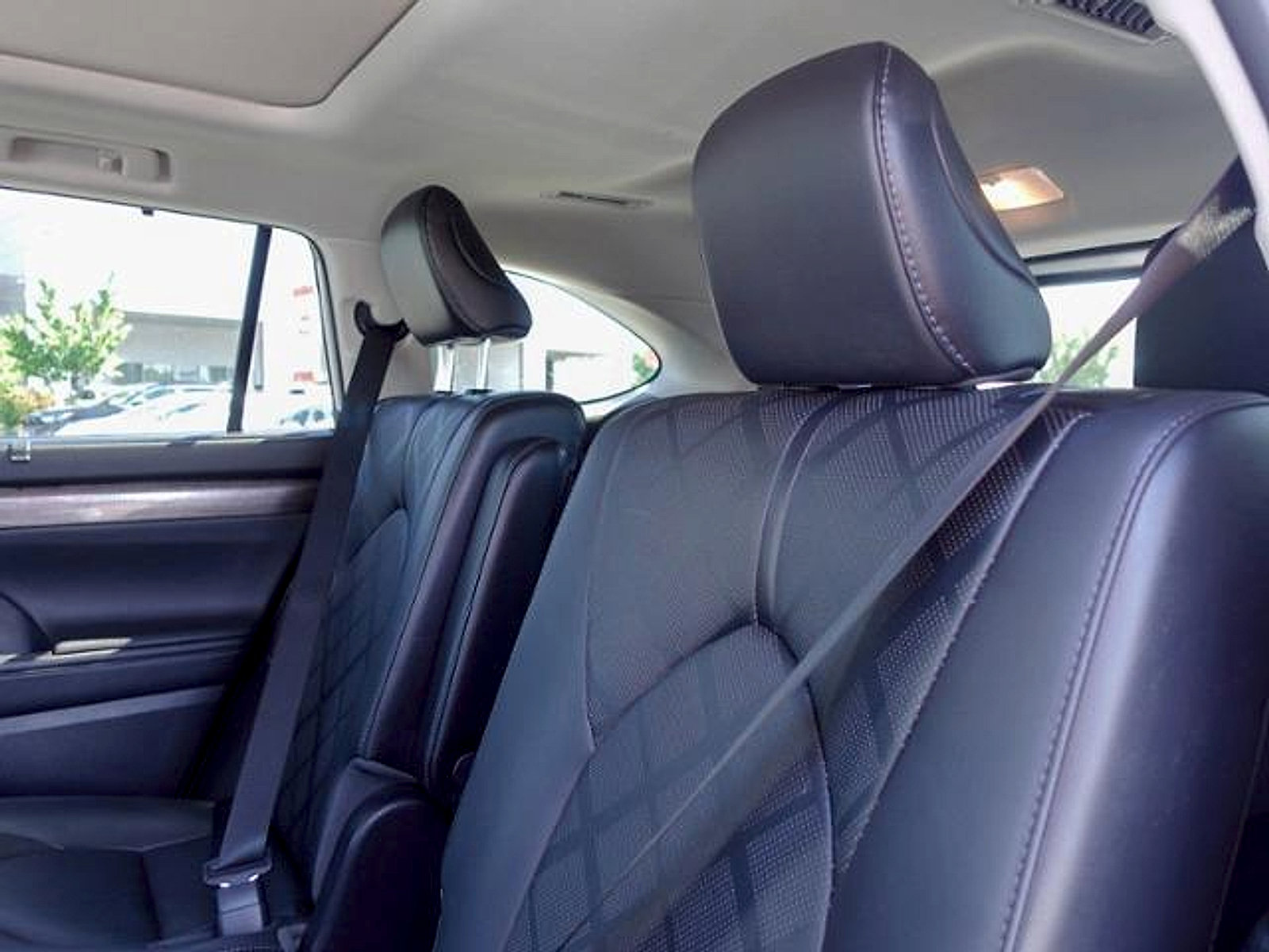 Certified 2021 Toyota Highlander Platinum FWD image 11