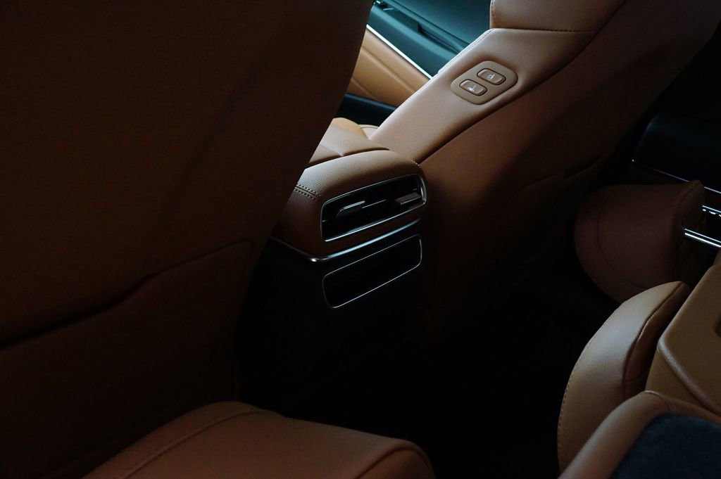 New 2026 Genesis GV80 2.5T Advanced image 19