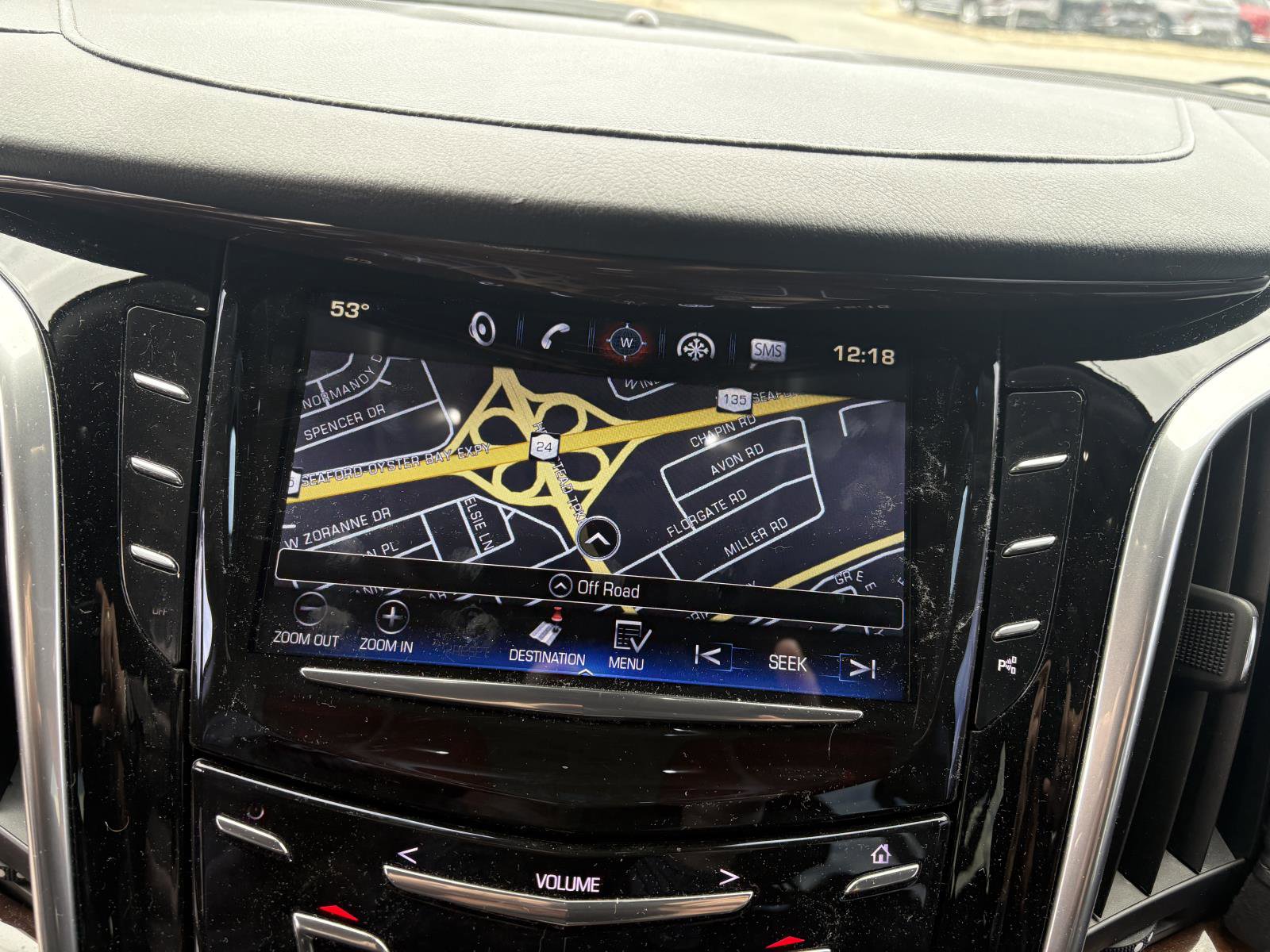 Used 2020 Cadillac Escalade Premium Luxury AWD/4WD image 15