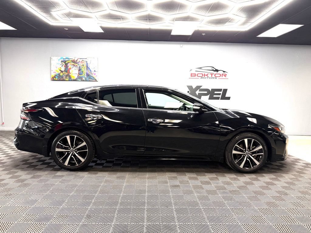 Used 2022 Nissan Maxima SV w/ Floor Mat Group FWD image 17