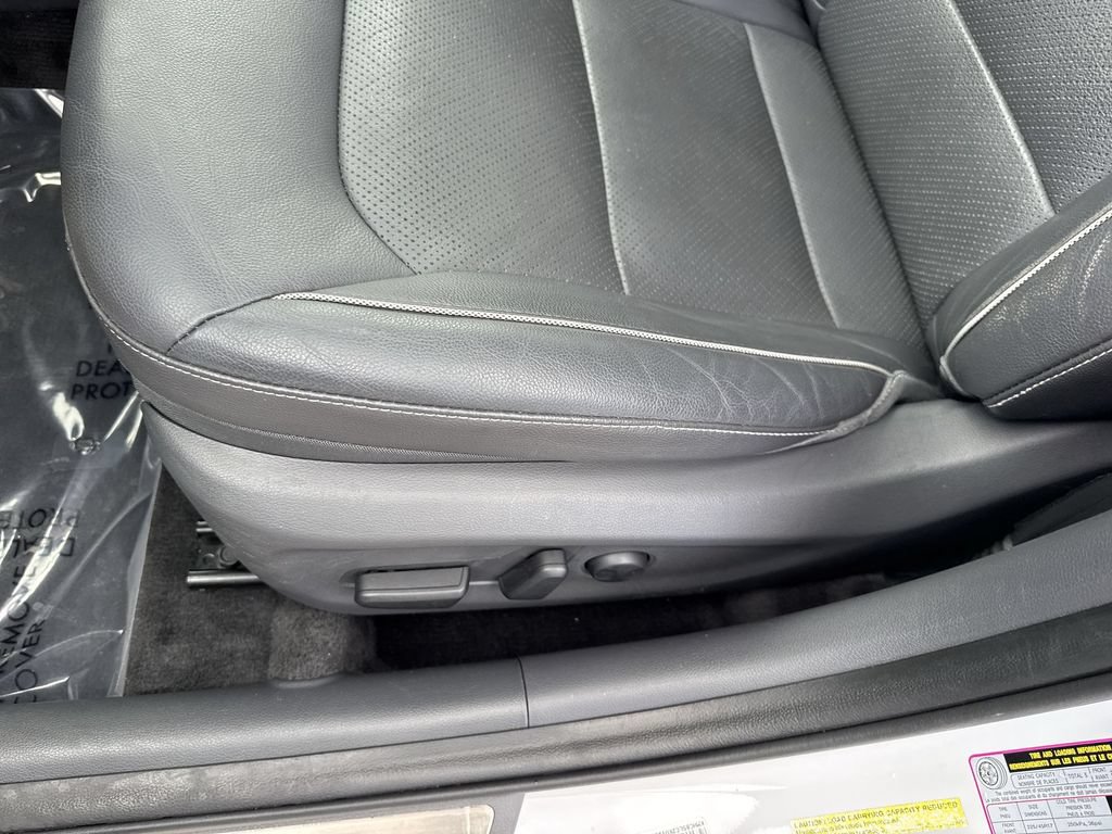 Used 2019 Hyundai Ioniq Limited FWD image 40
