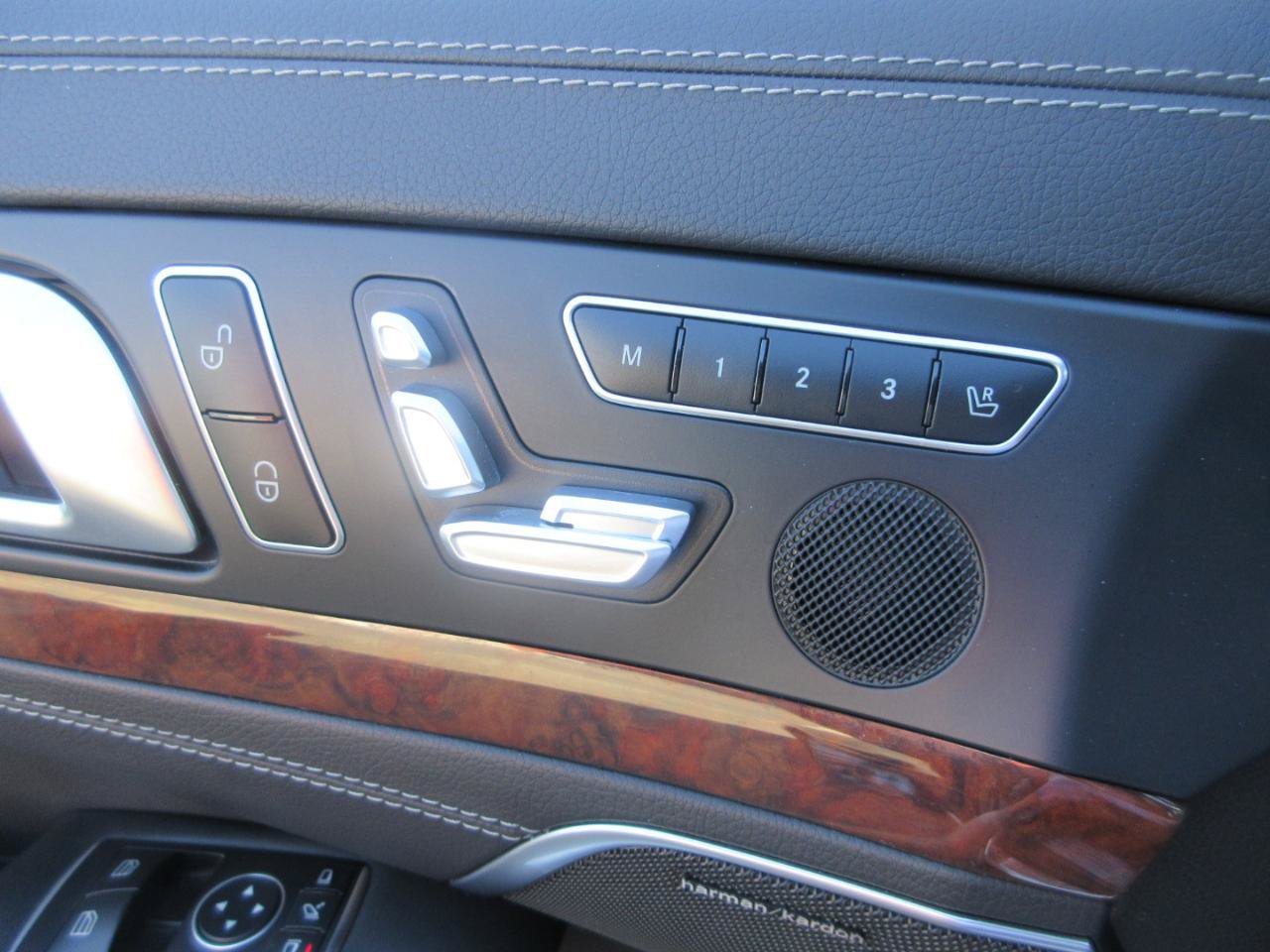 Used 2017 Mercedes-Benz SL 550 image 11