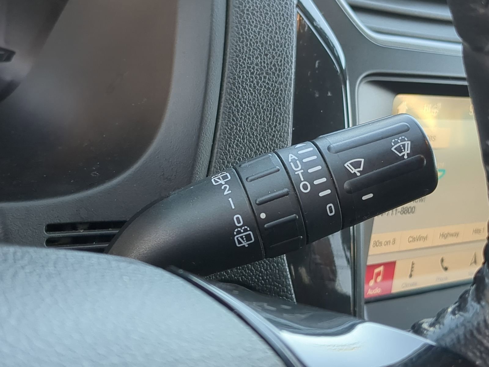 Used 2019 Ford Explorer XLT w/ Equipment Group 202A image 32