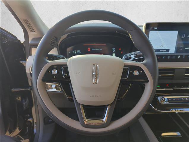 Used 2024 Lincoln Corsair AWD w/ Equipment Group 101A image 13