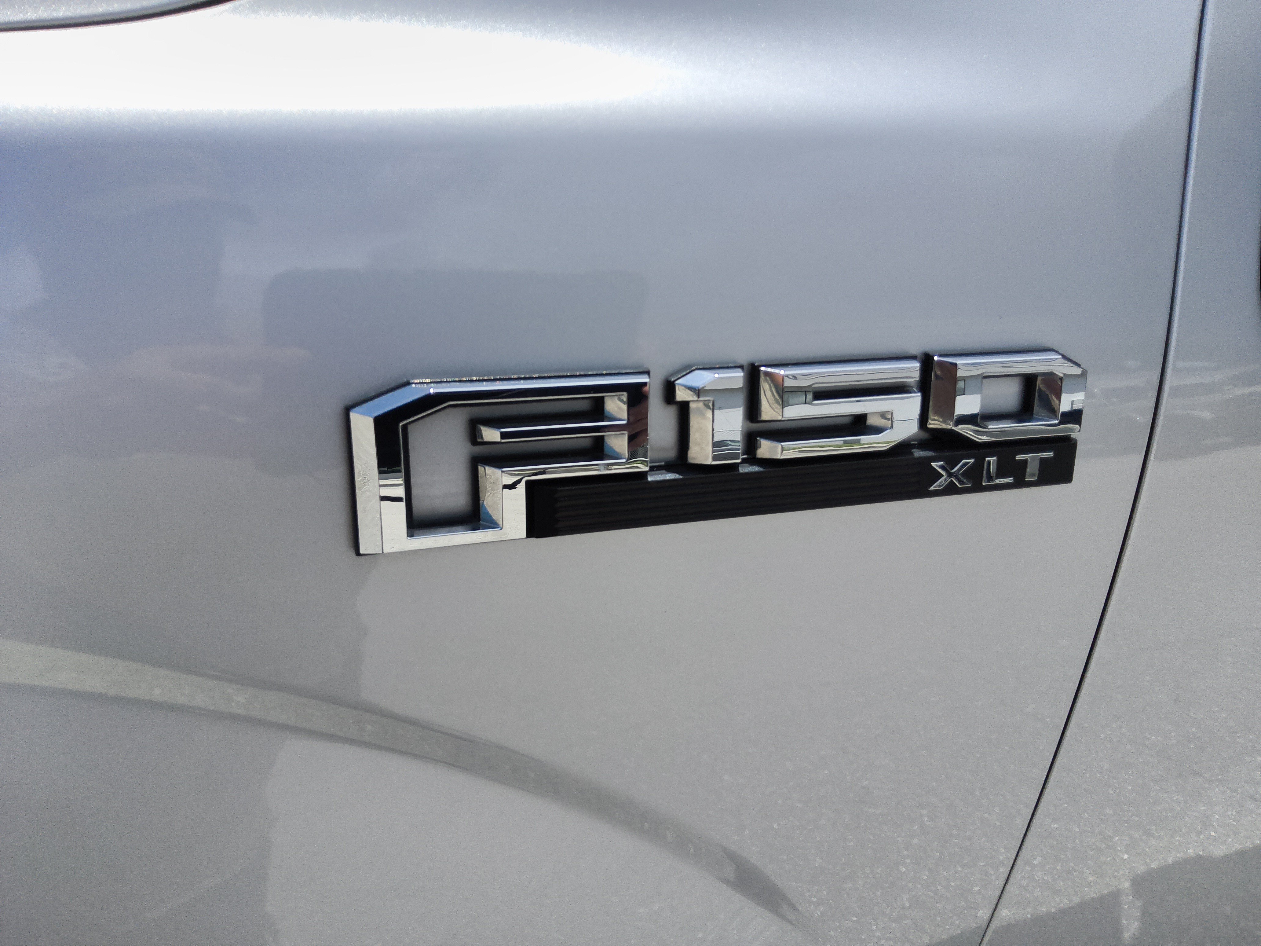 Used 2018 Ford F150 XLT w/ Equipment Group 302A Luxury AWD/4WD image 11
