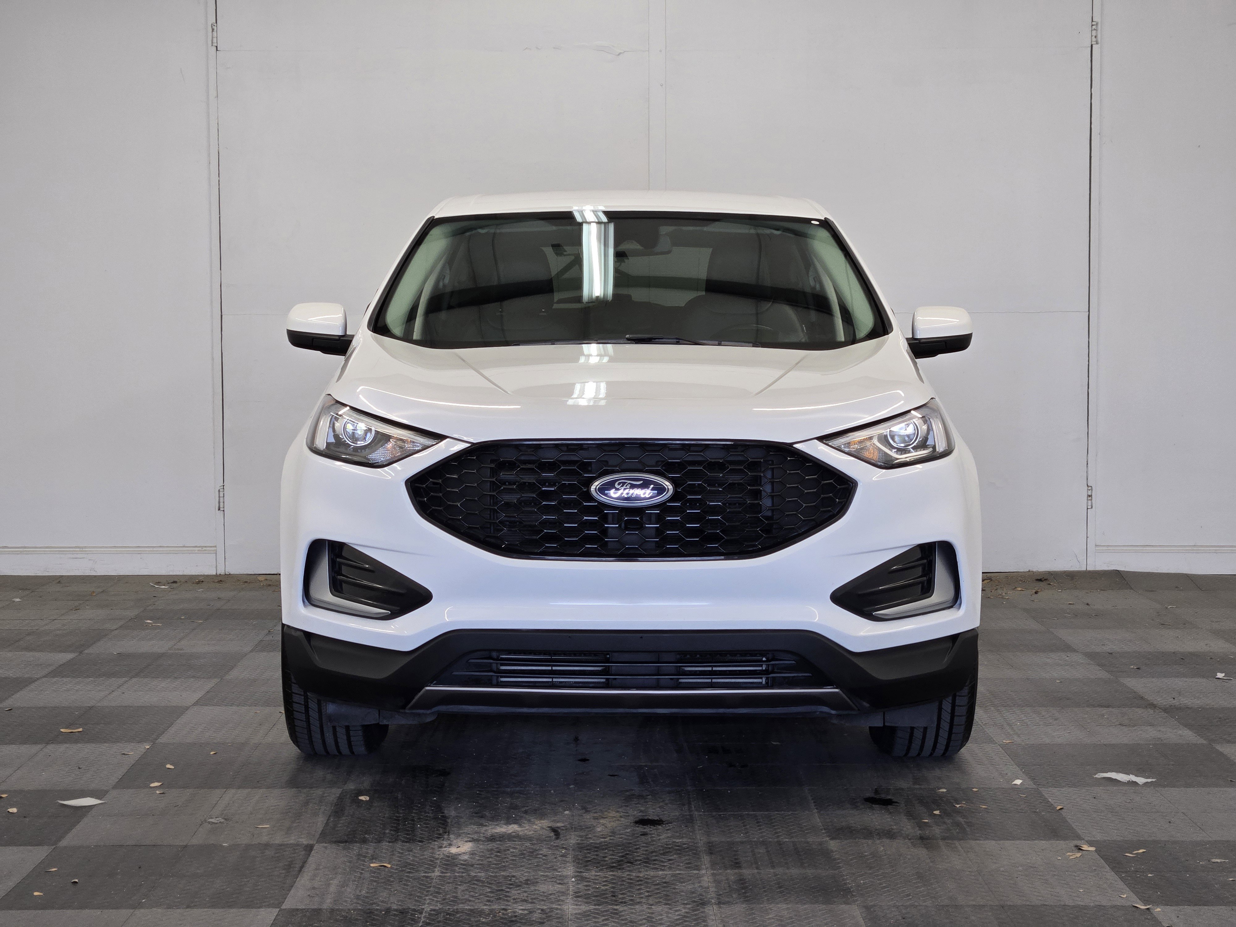 Certified 2023 Ford Edge SEL image 3