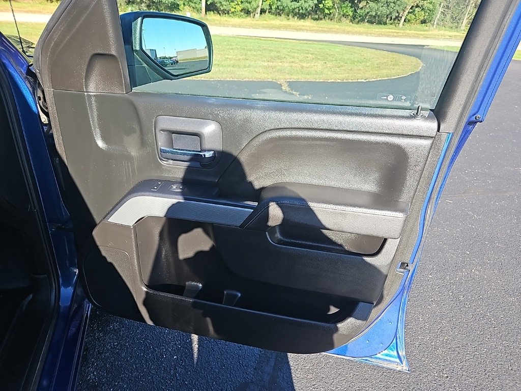 Used 2018 Chevrolet Silverado 1500 LT w/ All Star Edition image 31