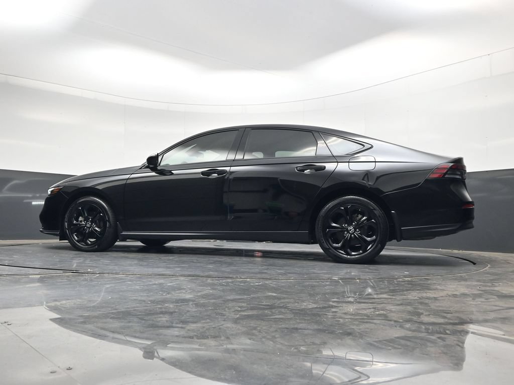 Certified 2025 Honda Accord SE image 29