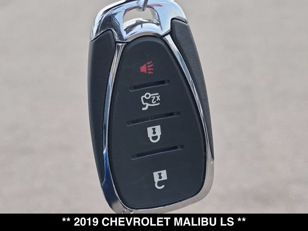 Used 2019 Chevrolet Malibu LS FWD image 27
