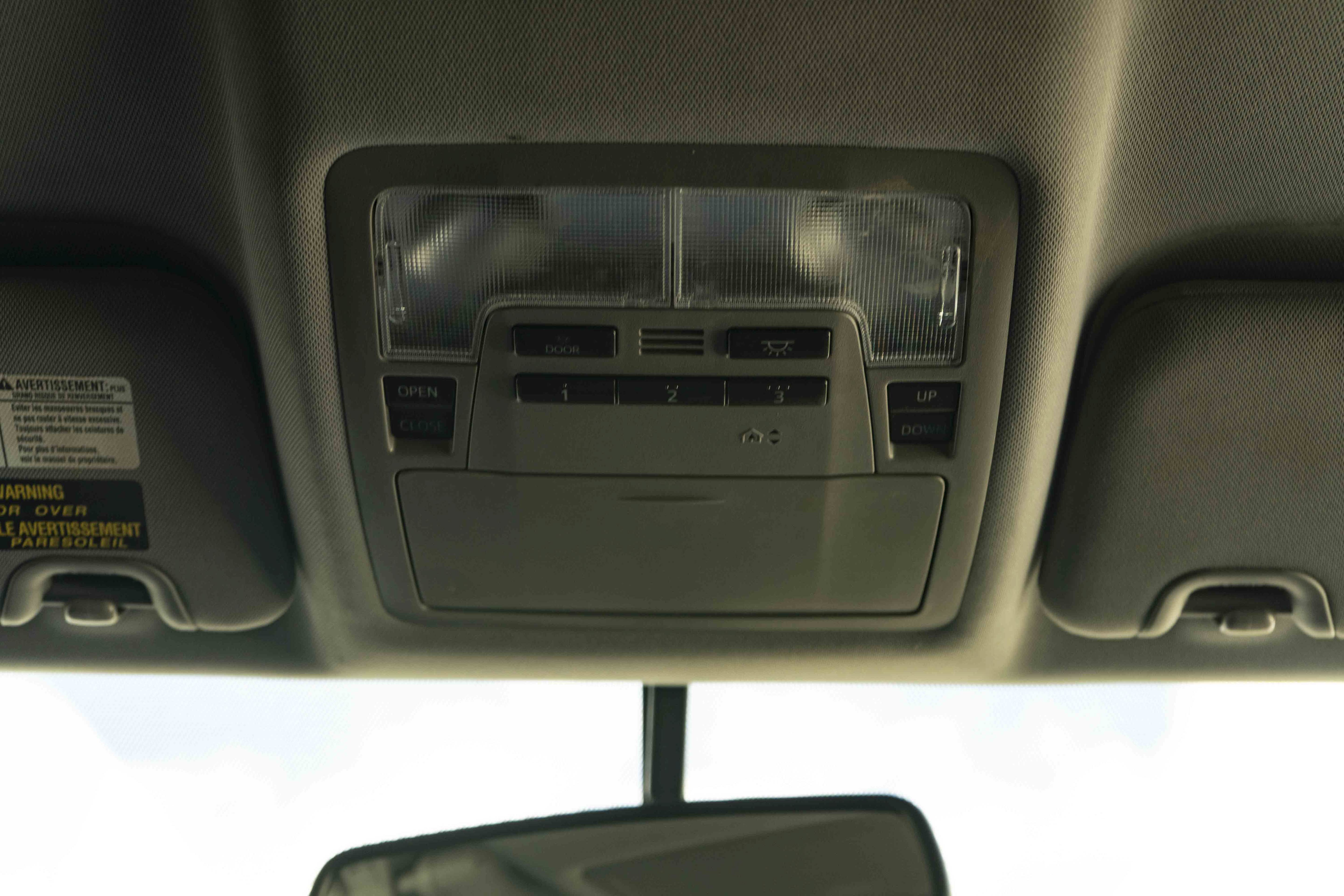 Used 2016 Toyota Highlander Limited FWD image 34