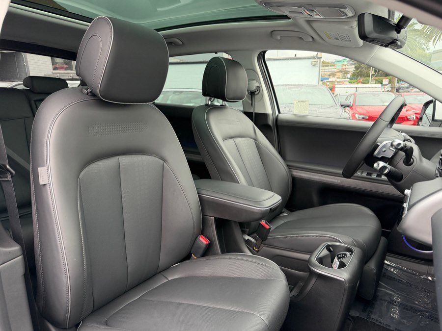 Used 2024 Hyundai Ioniq 5 Limited image 41