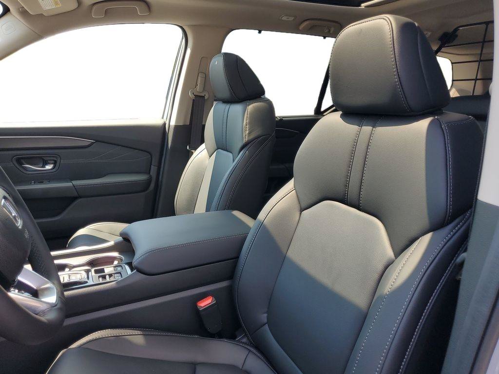 New 2026 Honda Pilot Touring image 13