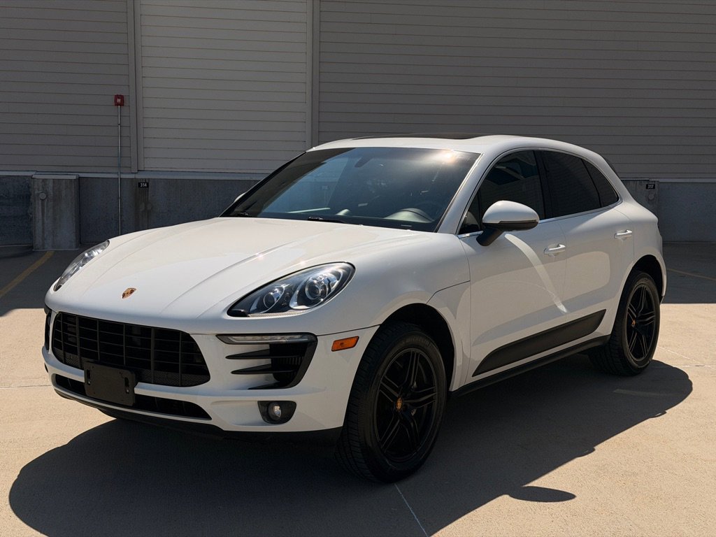 Used 2015 Porsche Macan S w/ Premium Package Plus image 4