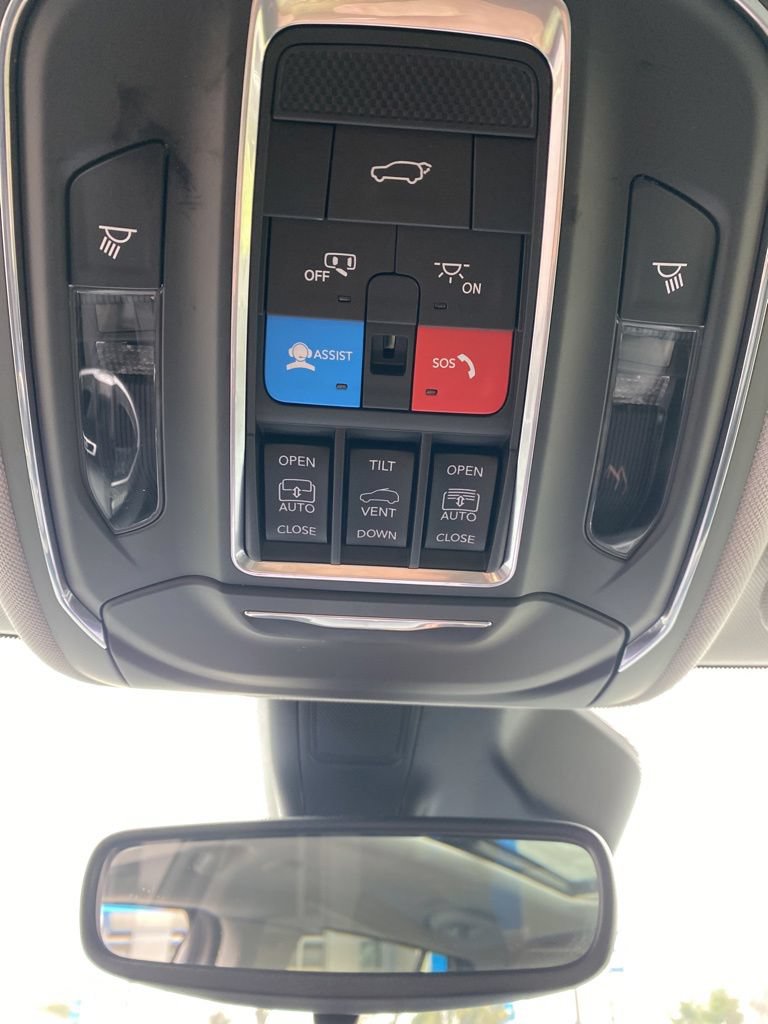 Used 2022 Jeep Grand Cherokee Limited 4xe AWD/4WD image 38