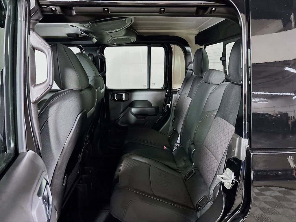 New 2025 Jeep Gladiator Mojave image 21