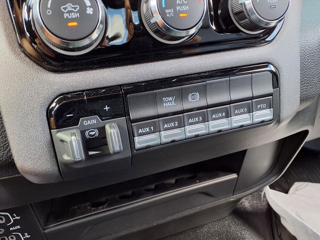 New 2026 RAM 5500 Tradesman w/ Chrome Appearance Group image 13