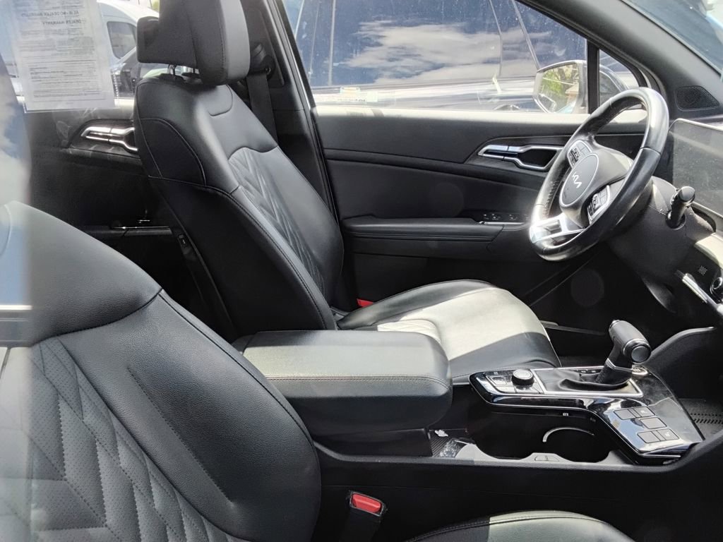 Used 2023 Kia Sportage X-Line w/ X-Line Premium Package image 8