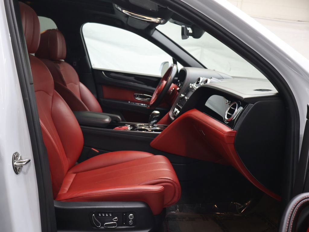 Used 2019 Bentley Bentayga image 10