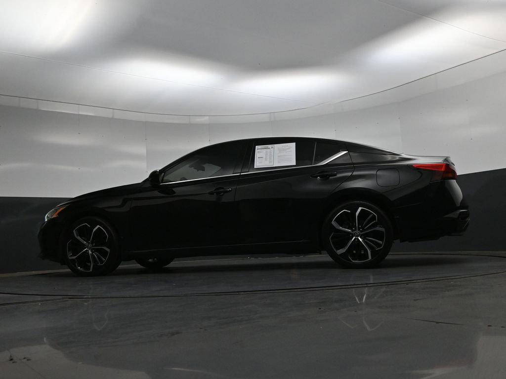 Used 2023 Nissan Altima 2.5 SR FWD image 34