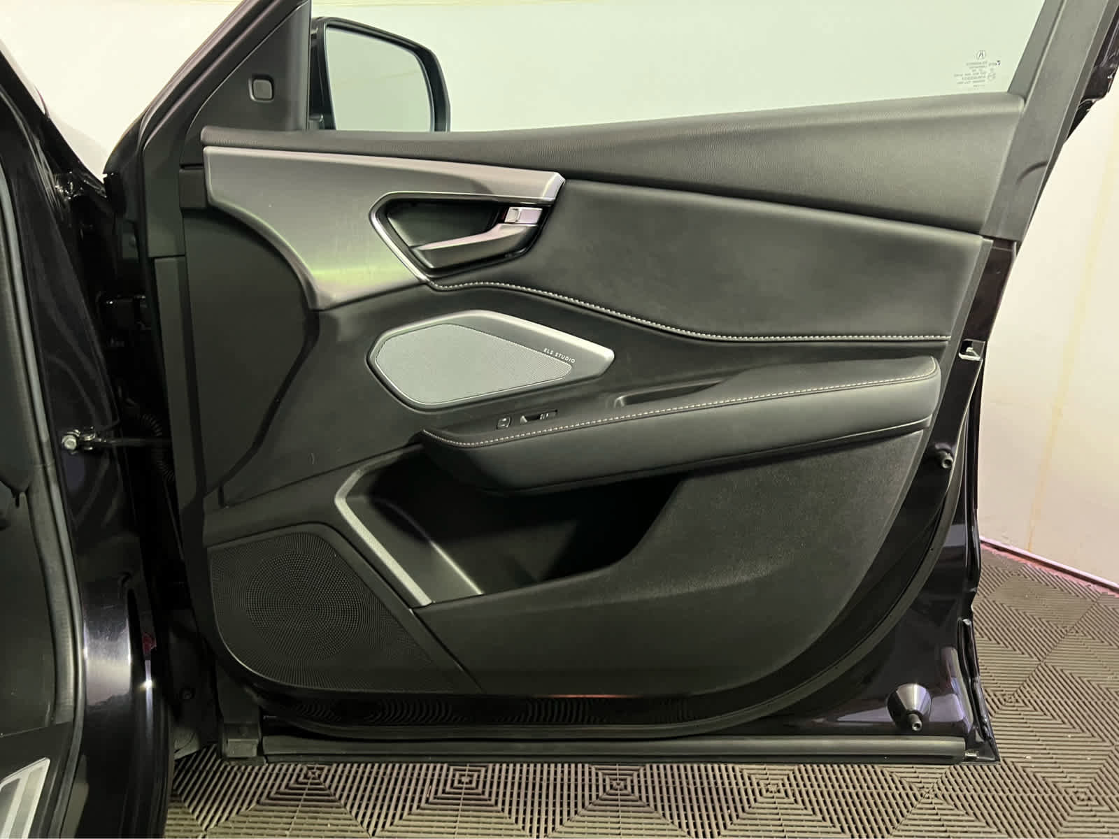 Certified 2024 Acura RDX SH-AWD w/ Technology Package image 31