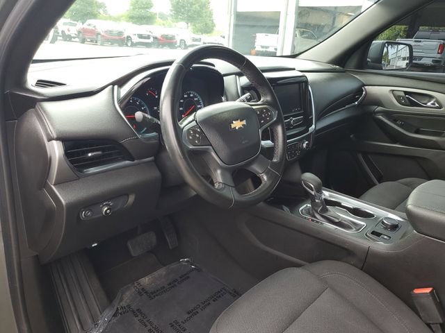Used 2023 Chevrolet Traverse LT FWD image 19