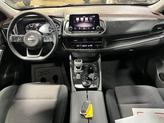 Used 2023 Nissan Rogue SV AWD/4WD image 5