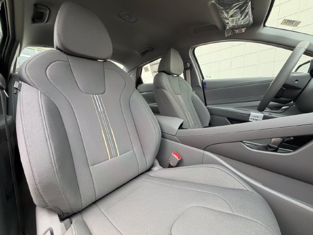 New 2026 Hyundai Elantra Sport FWD image 20
