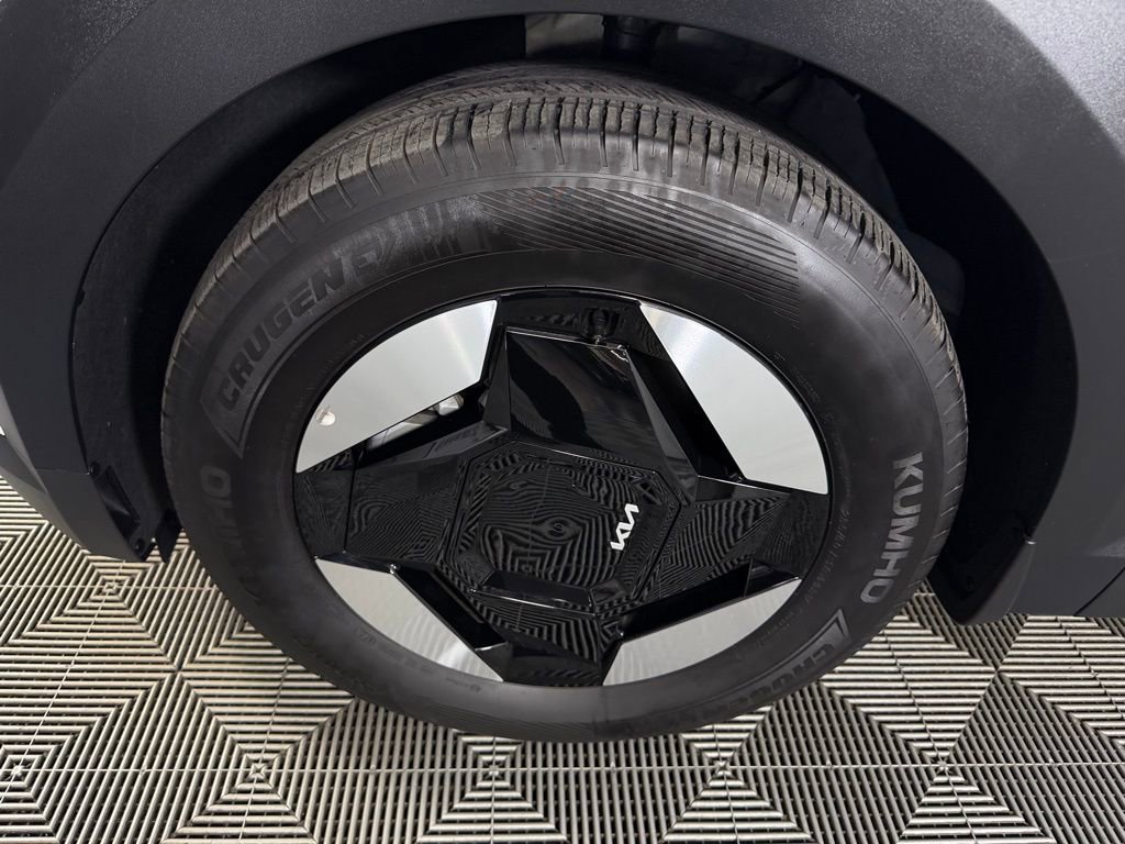 Used 2024 Kia EV9 Light Long Range image 12