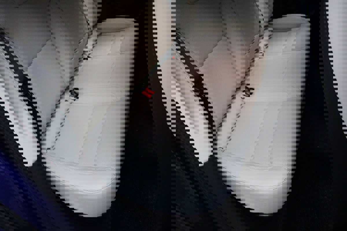 Used 2022 Tesla Model S AWD image 12