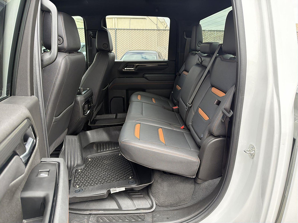 Used 2025 GMC Sierra 2500 AT4 AWD/4WD image 24