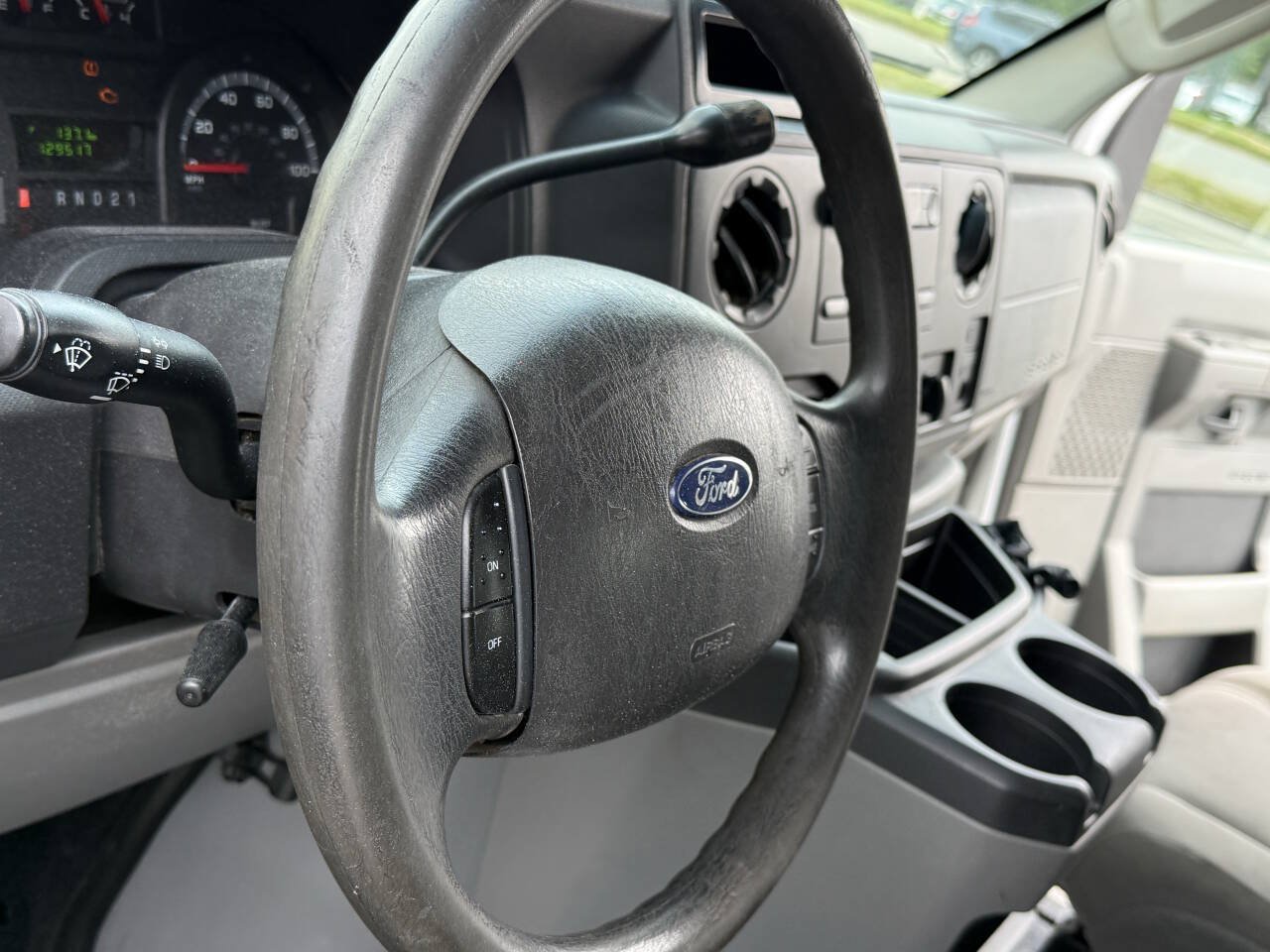 Used 2011 Ford E-250 and Econoline 250 w/ PWR Group RWD image 7