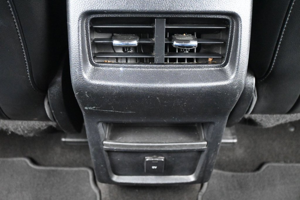 Used 2019 Ford Edge SEL w/ Equipment Group 201A AWD/4WD image 20