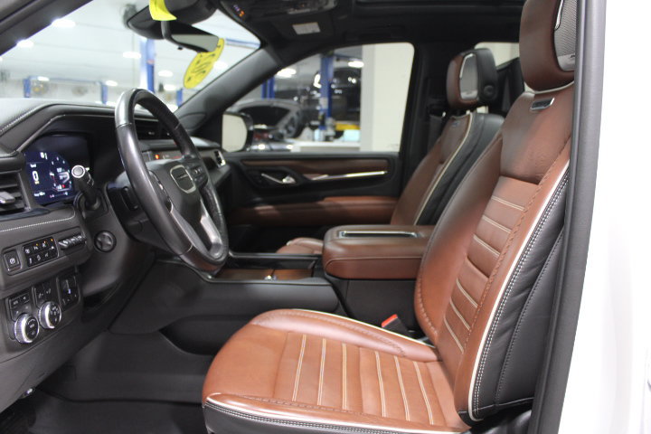Used 2023 GMC Yukon Denali Ultimate AWD/4WD image 20
