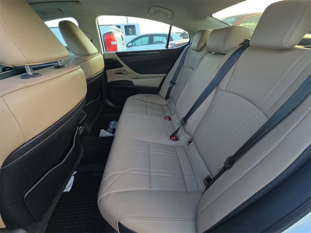 Used 2020 Lexus ES 350 Luxury w/ Accessory Package 2 image 20