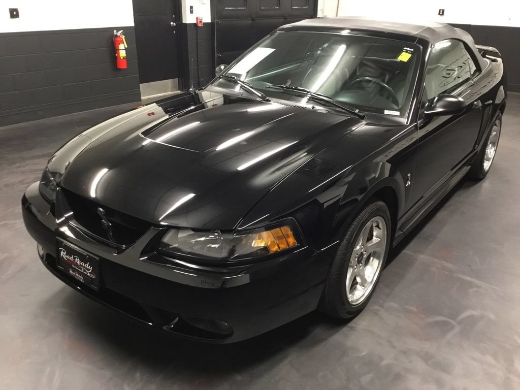 Used 2001 Ford Mustang Cobra RWD image 24