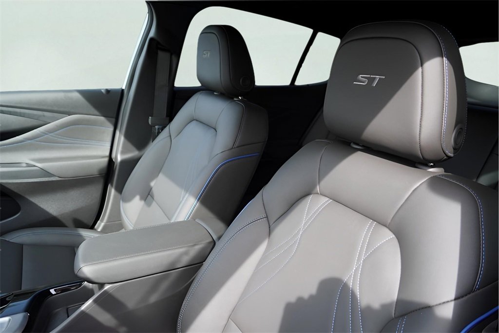 New 2026 Buick Envista Sport Touring w/ Convenience I Package image 10