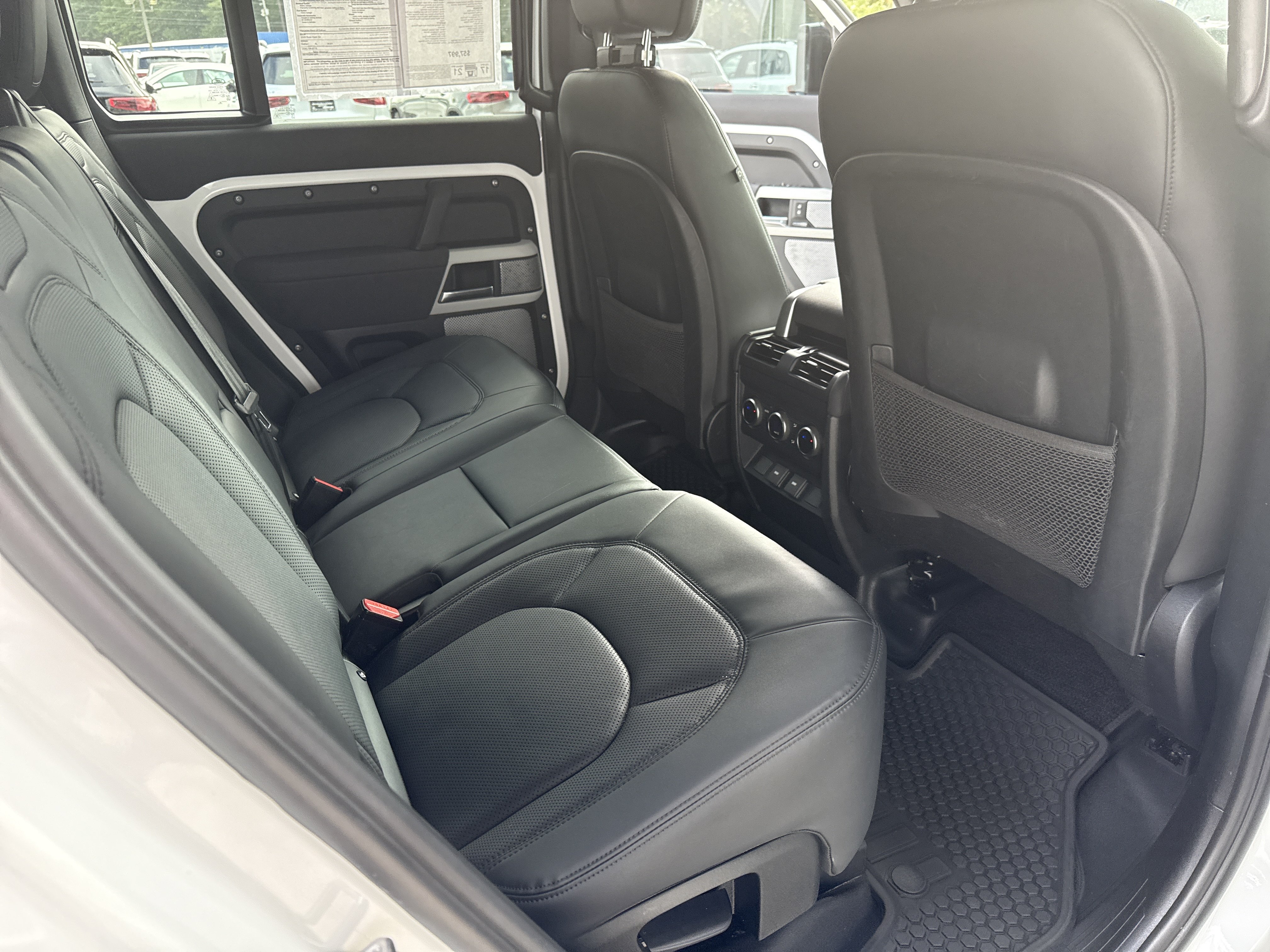 Used 2023 Land Rover Defender 130 SE AWD/4WD image 14