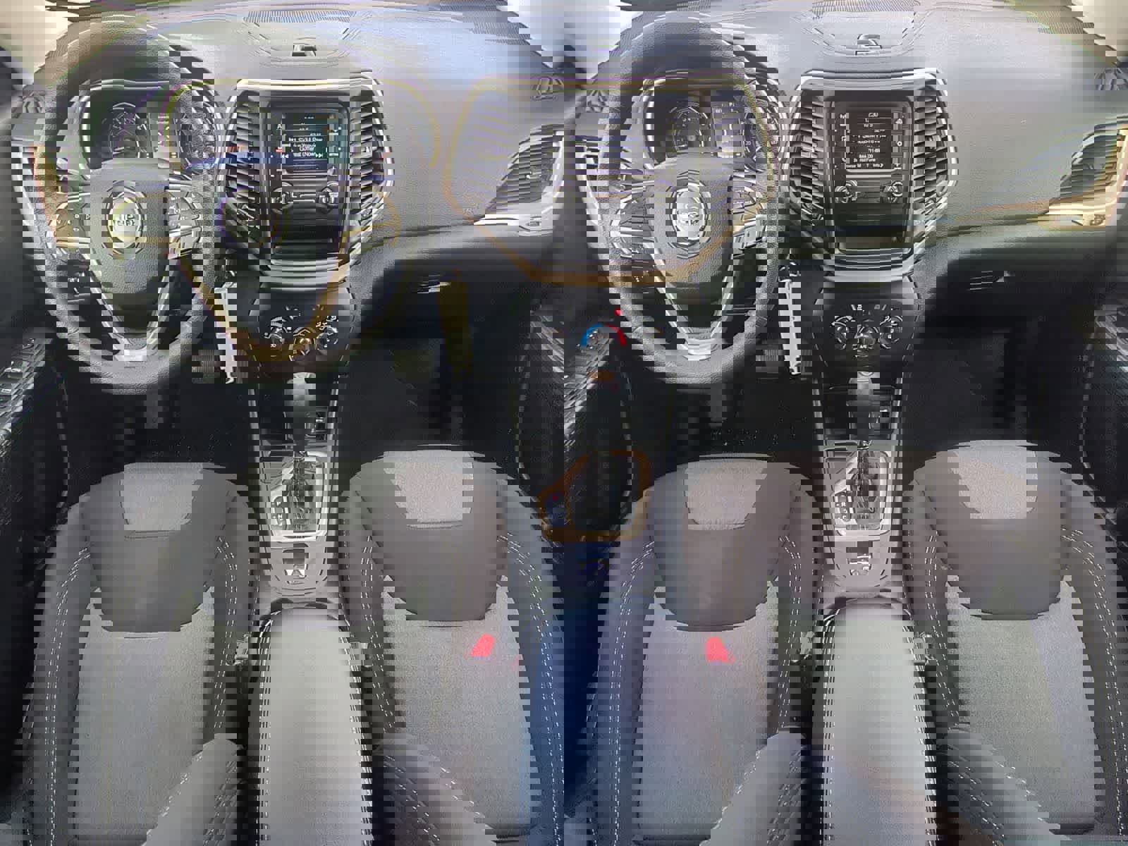 Used 2014 Jeep Cherokee Sport image 15